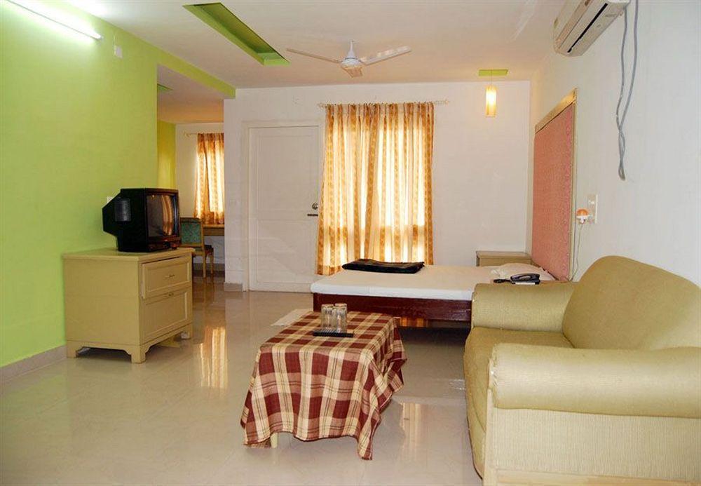 Sai Priya Beach Resort Visakhapatnam Bagian luar foto